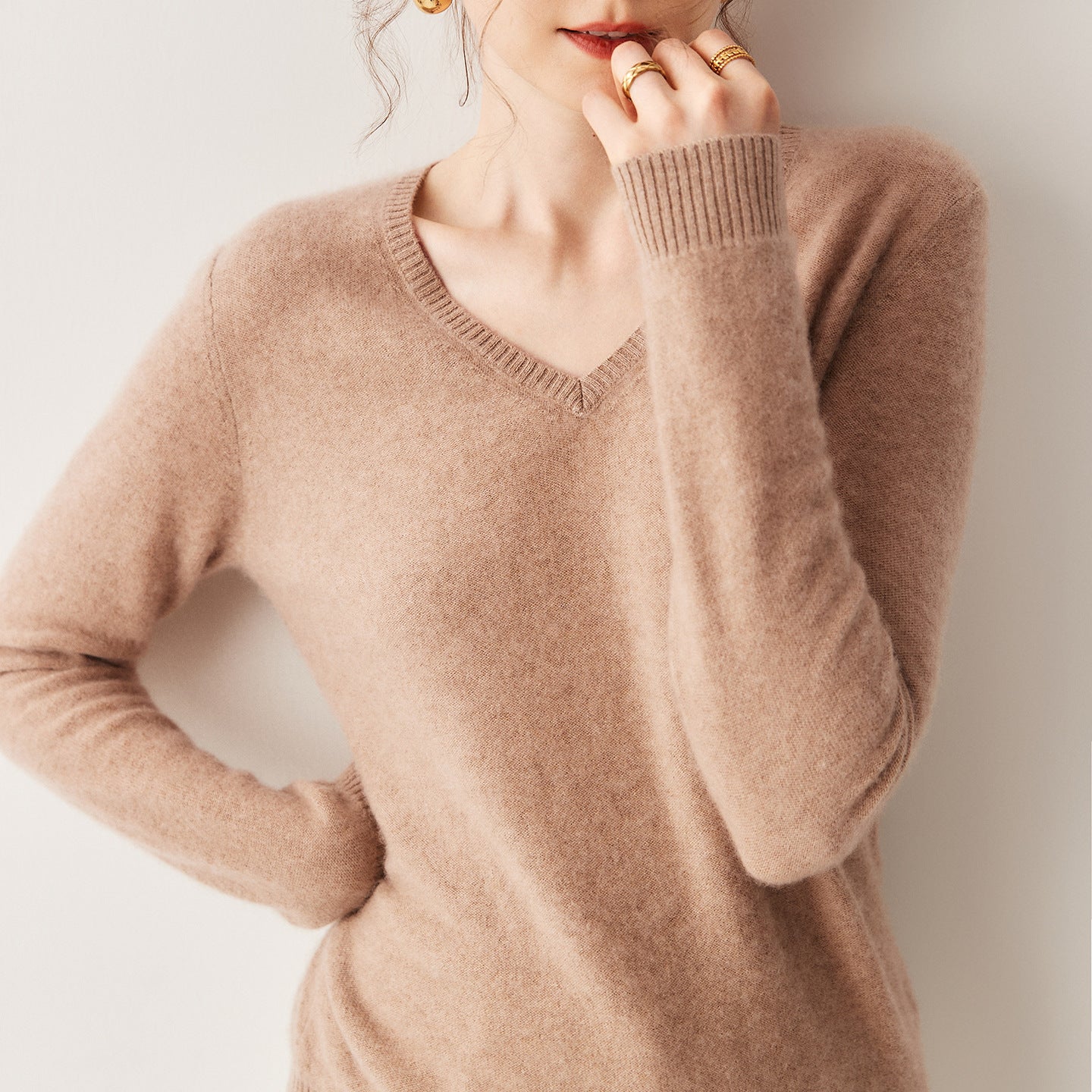100% Cashmere V-Neck Sweater – Soft, Slimming, Commuter Essential - Sainiya Eco Wear