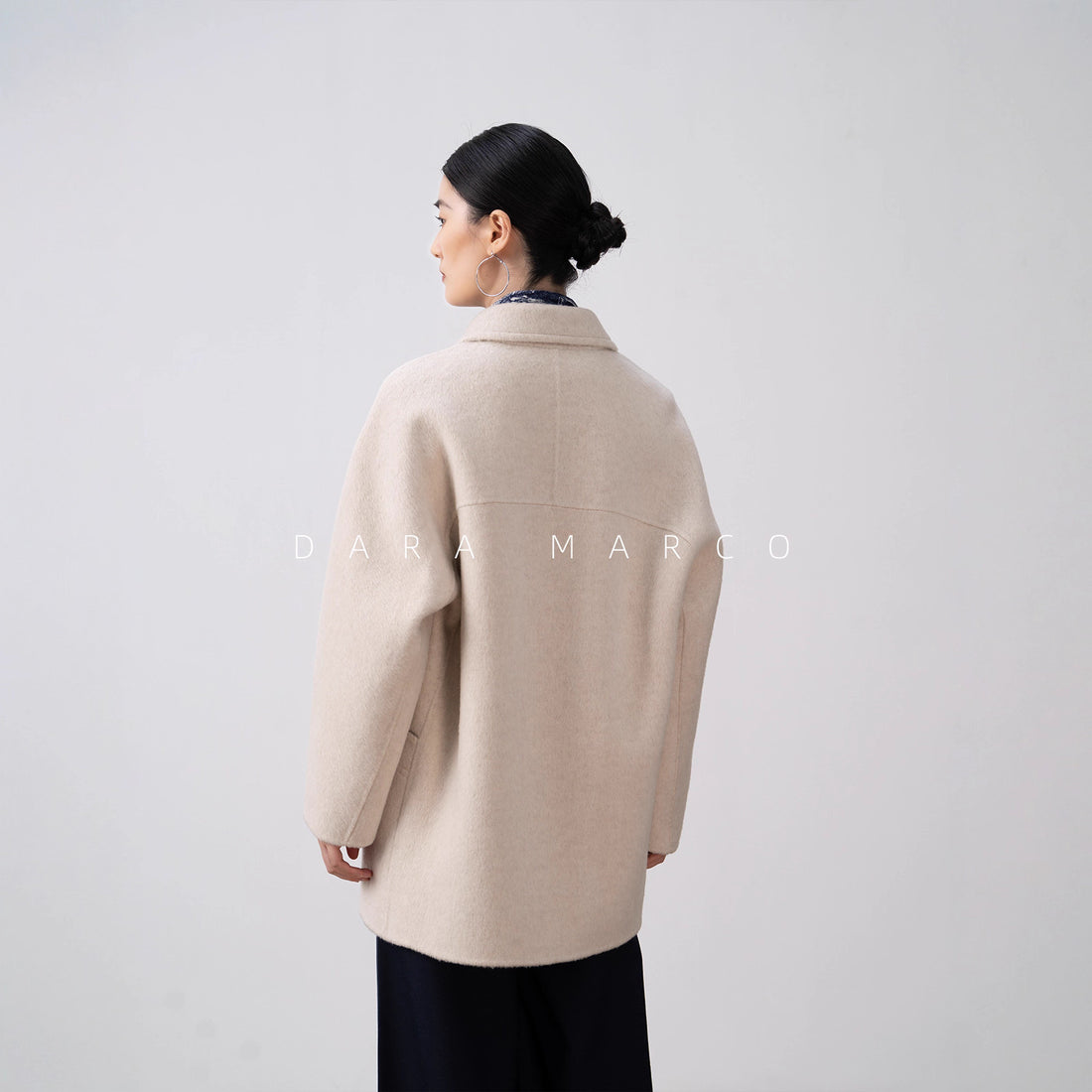 Double-Breasted Reversible Cashmere Coat with Silk Blend – Mid-Length