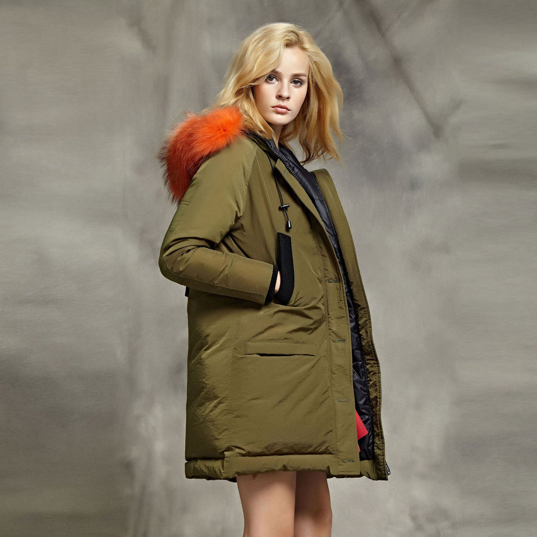 Style Mid-Length Down Jacket with Raccoon Fur Collar for Women