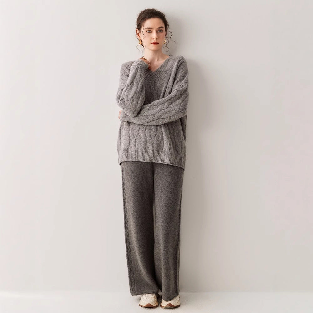 Cashmere-Yak Cable Knit V-Neck – Vintage Lazy Luxe