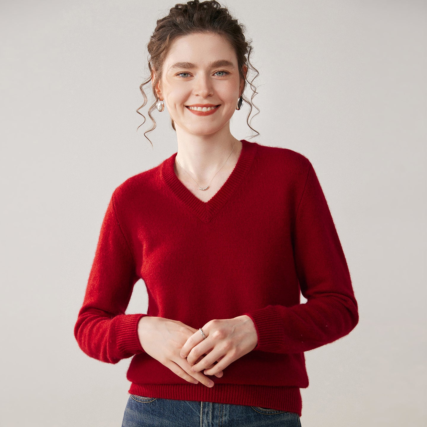 Cashmere 7-Gauge Cloud-Soft V-Neck – Zero-Itch Daily Luxury - Sainiya Eco Wear