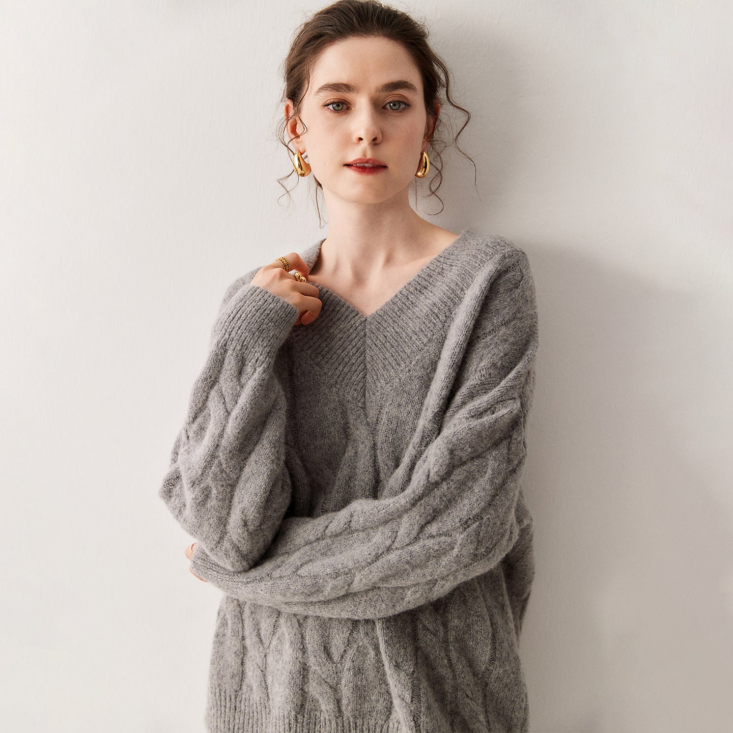Cashmere-Yak Cable Knit V-Neck – Vintage Lazy Luxe - Sainiya Eco Wear