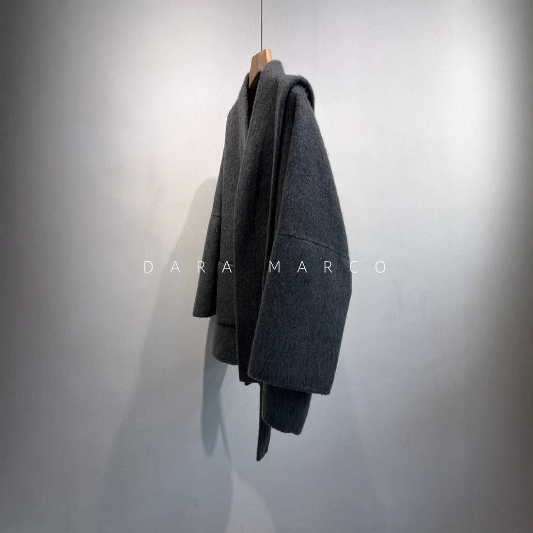 Peruvian Alpaca Wool Reversible Coat – Mid-Length Bathrobe Style