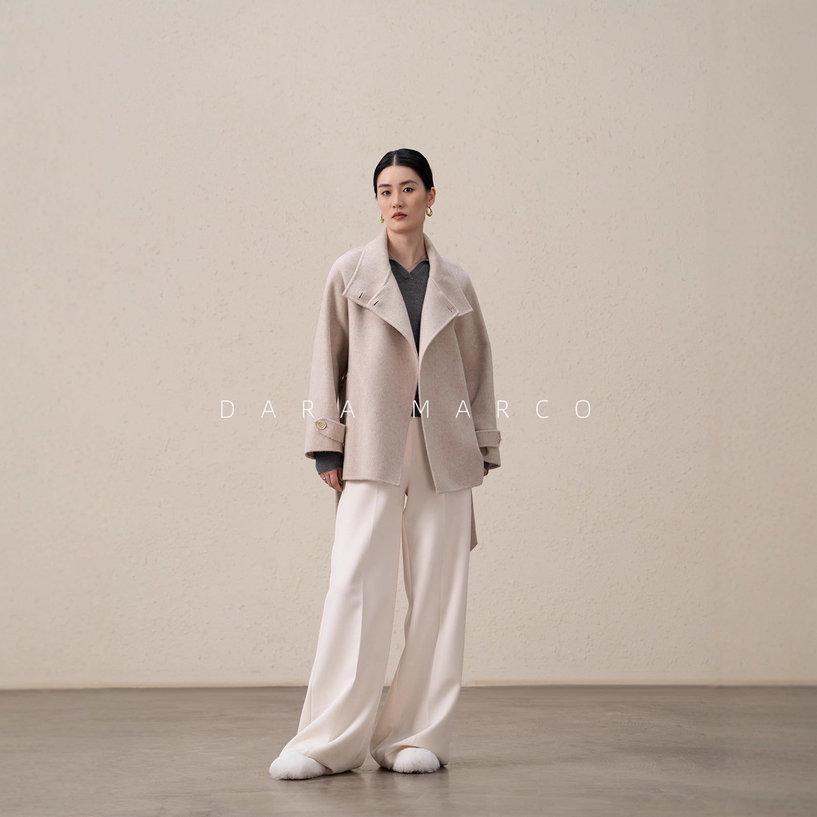 Double-Sided Cashmere Coat with Tobacco Pipe Collar – Mid-Length Slim Fit